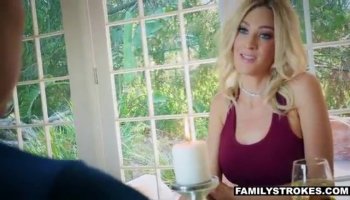 Vixen Jewel Jade begs for anal sex